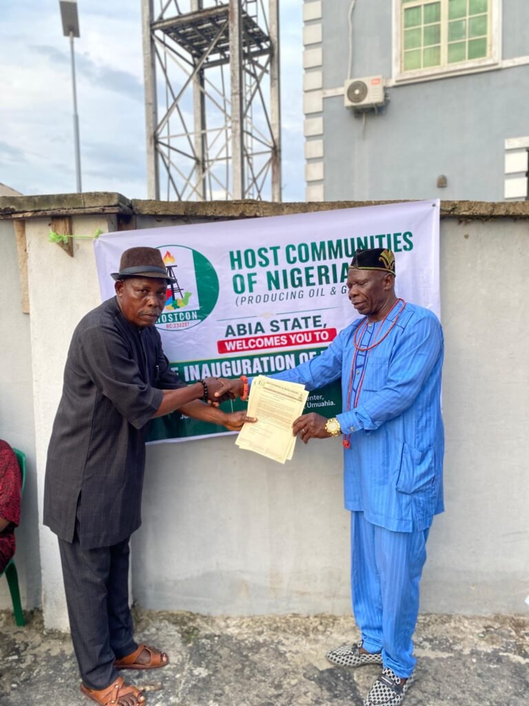 From (R-L): the national chairman, ost Communities of Nigeria (producing oil and gas) (HOSCON), Prince Dr. Mike Emu and the Abia State chairman, Hon. Philip Agomuo. 