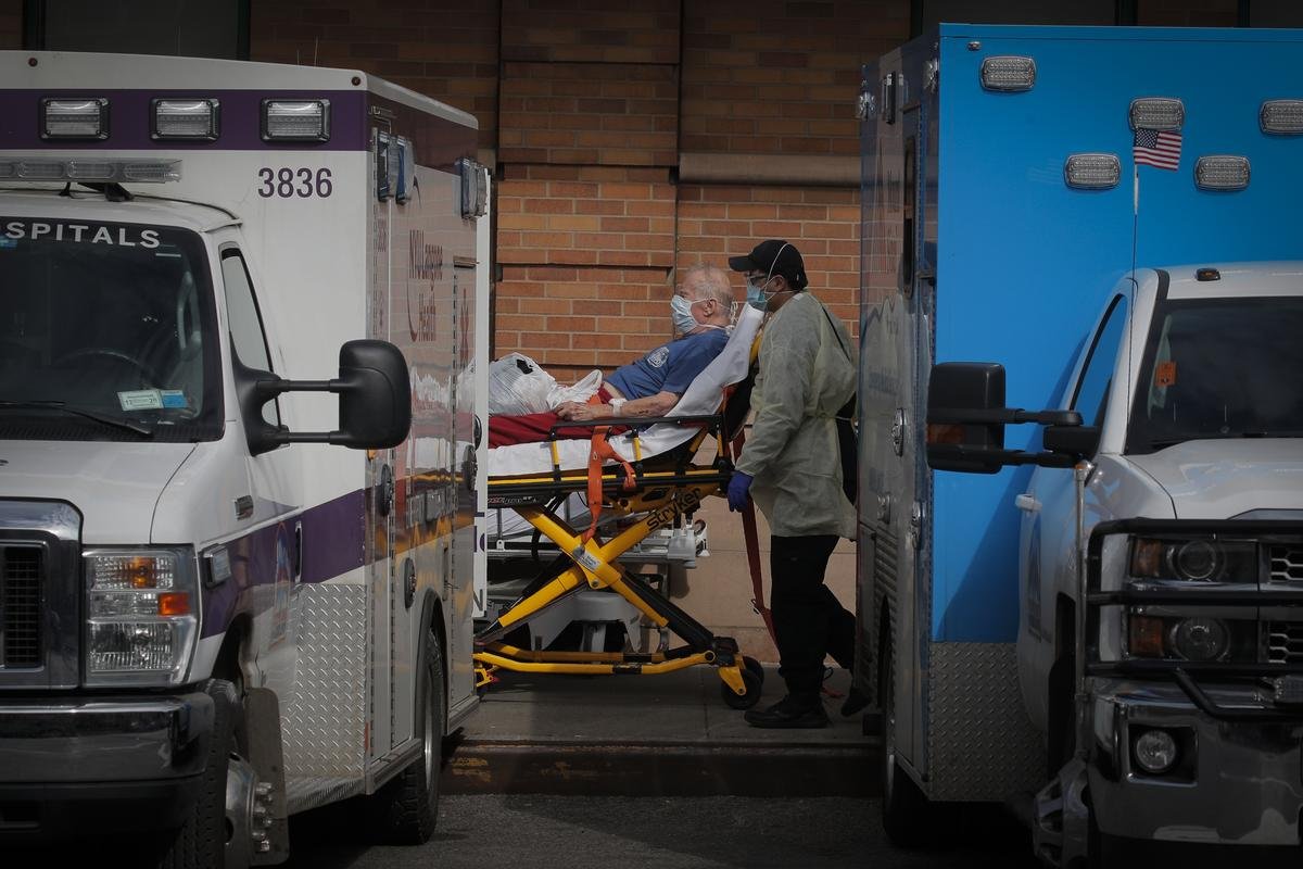 New York’s Cuomo sees coronavirus plateau approaching even as daily death toll hits high