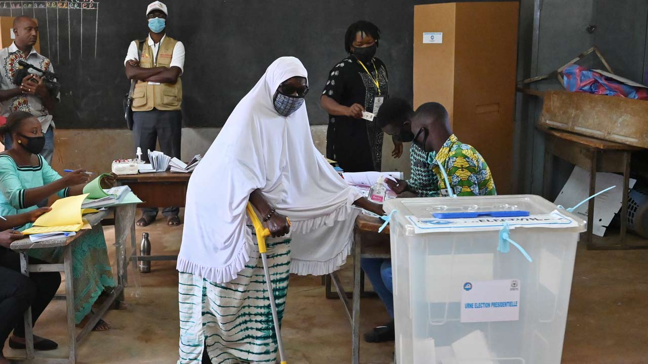 burkina faso goes to the polls in shadow of jihadist threat