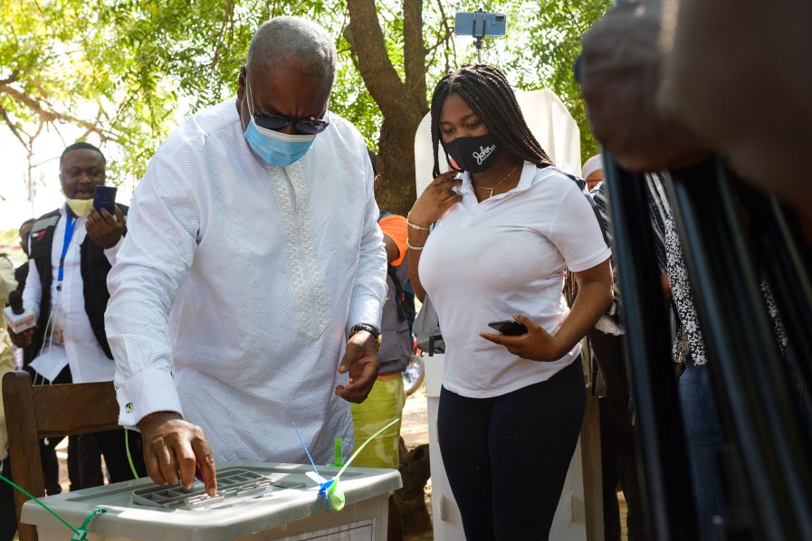 ghanaians peacefully cast their votes in accra