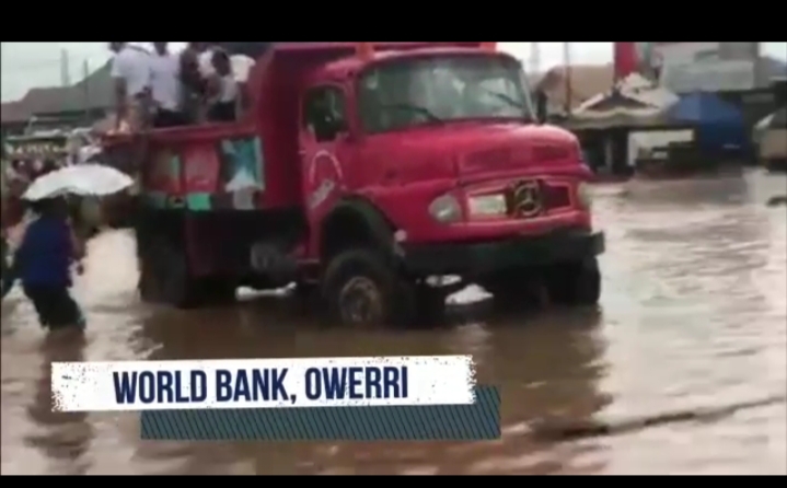 Imolites cry out to Gov. Uzodinma, as River-like flood poses death trap at World Bank (Photo+Video)