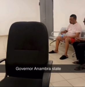 Hilarious looks of Ex-Governor, Willie Obiano of Anambra State in EFCC Custody