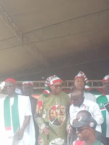 Mr. Peter Obi (M); Dr. Alex Ott i flanked by party dignitaries.