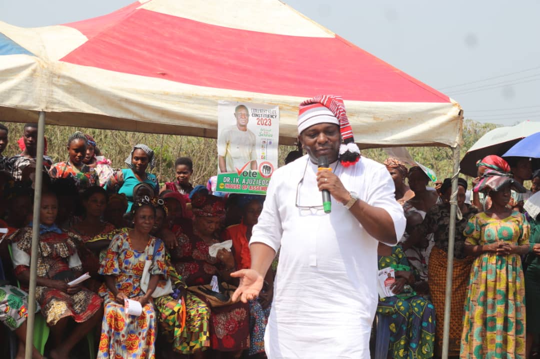 Chief Mascot Uzor Kalu, addressing a mammoth crowd in Ukwa West Local Government Area of Abia State.