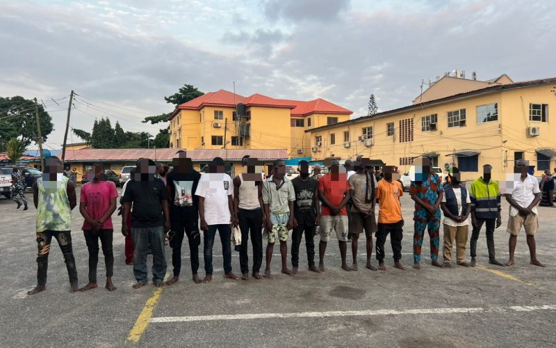 Apprehended thugs, Nigeria Police officers involved in extortion of motorists