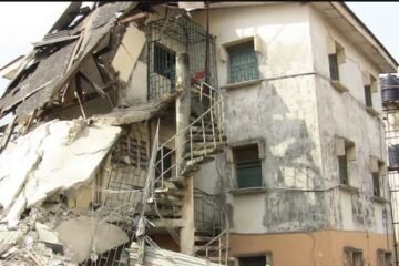 3 confirmed dead, many Trapped, as building crumbles in Kano