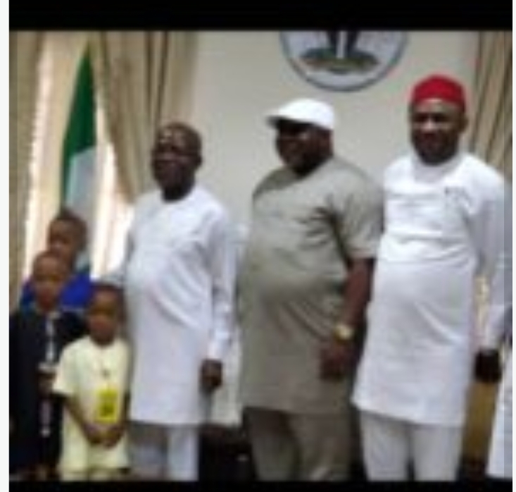 From (1L): Dr. Alex Chioma Otti Ofr, Hon. Boniface Isienyi, Mayor Osinachi Nwaka and the three missing children rescued from their abductors. .