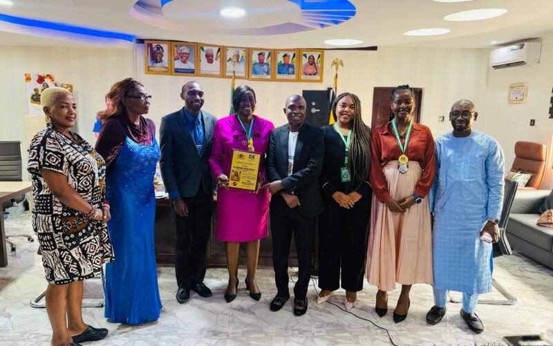 AIG FCID, AIG Ochalla Hosts Media Icons, CMC Group Delegates