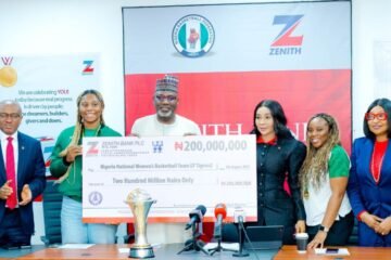 Zenith Bank hosts victorious D’Tigress, gifts team N200m