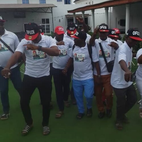 Anyaso Foundation Empowers Igbere Women Traders with Cash Support