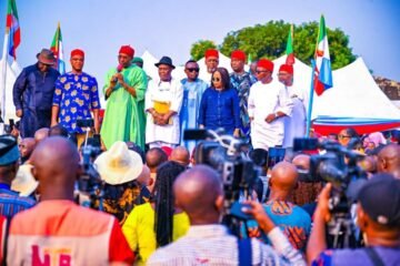 APC Accuses  Otti of Misleading Abians on Omenuko Bridge, Other Federal Projects