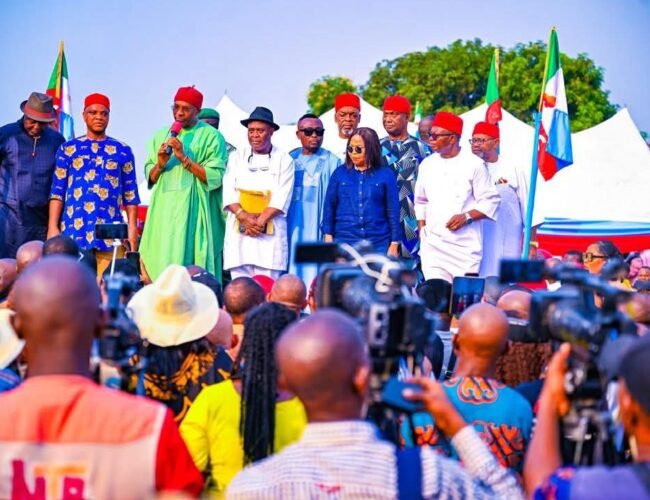 APC Accuses  Otti of Misleading Abians on Omenuko Bridge, Other Federal Projects