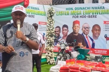 ‘Alex Otti or Nothing’: Tears, Gratitude as Nwaka Empowers 400+ Ibere Residents at Easter Mega Outreach