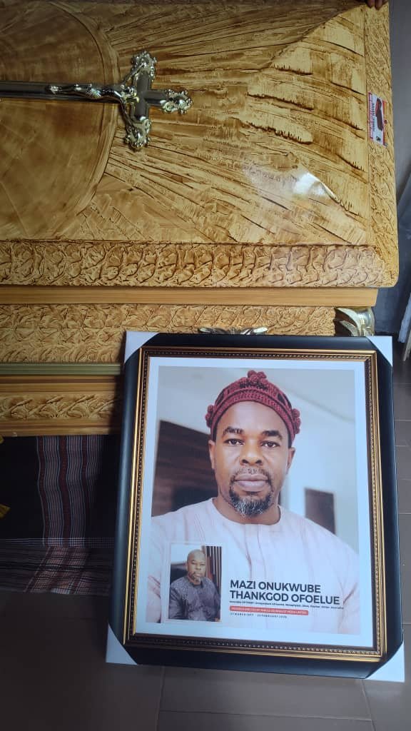 Late Mazi Onukwube ThankGod Ofoelue (aka. Jungle Journalist), the Founder and CEO of Jungle Journalist Media Limited lying in state.