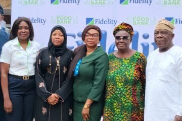 Fidelity Bank Feeds 1,500 Families in Surulere, Expands Food Bank Initiative Across Nigeria