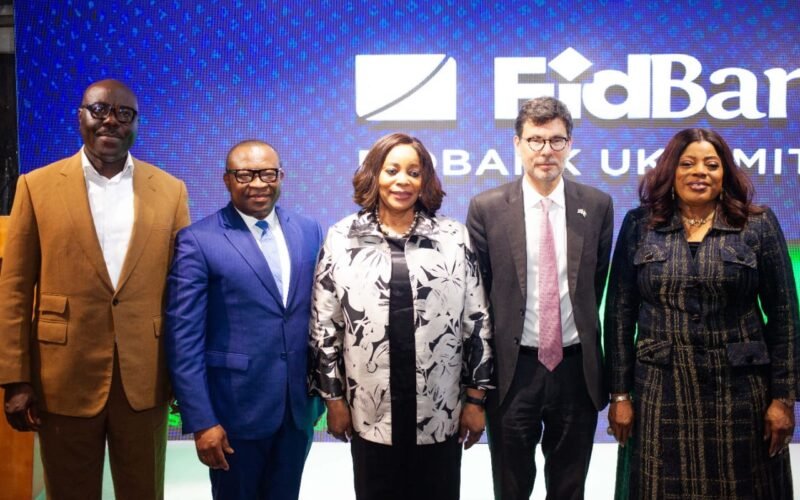 L – R: The Governor of Lagos State, Mr. Babajide Sanwo-Olu, represented by the Honourable Commissioner for Finance, Mr. Abayomi Oluyomi; Managing Director/Chief Executive Officer, FidBank UK Ltd, Mr. Johnson Ememandu; Chairman, Fidelity Bank Plc, Mrs. Amaka Onwughalu; British Deputy High Commissioner in Lagos, Mr. Jonny Baxter; and Chairman, FidBank UK Ltd and Chief Executive Officer, Fidelity Bank Plc, Dr. Nneka Onyeali-Ikpe; at the FidBank UK Ltd exclusive product showcase held at the British Deputy High Commissioner’s residence in Lagos recently.
