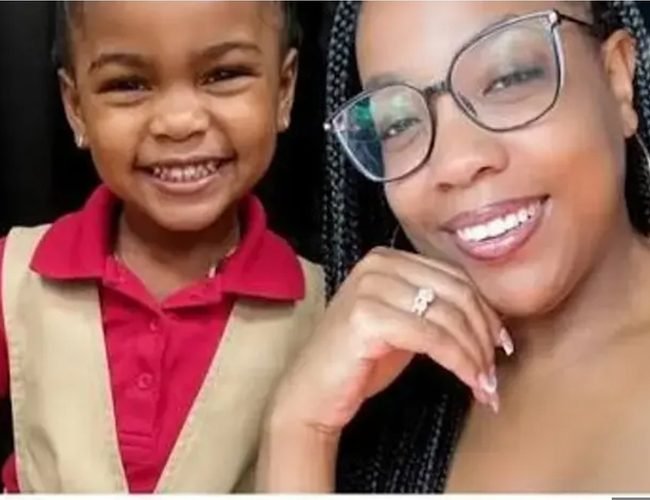 Florida Lightning Strike Kills Mother and 2-Year-Old Daughter