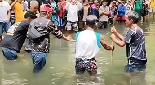 2 Farmers Die in Philippine Underwater Ritual Over Land Dispute